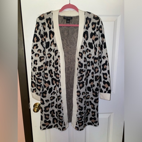 SOHO APPAREL Women’s Leopard Pattern  Casual Long Cardigan Size L (#bundle&save) - Picture 2 of 11
